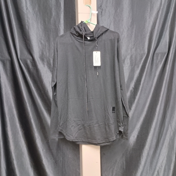 Black Sweatshirt Hoodie for Effortless Style - Picture 6 of 12